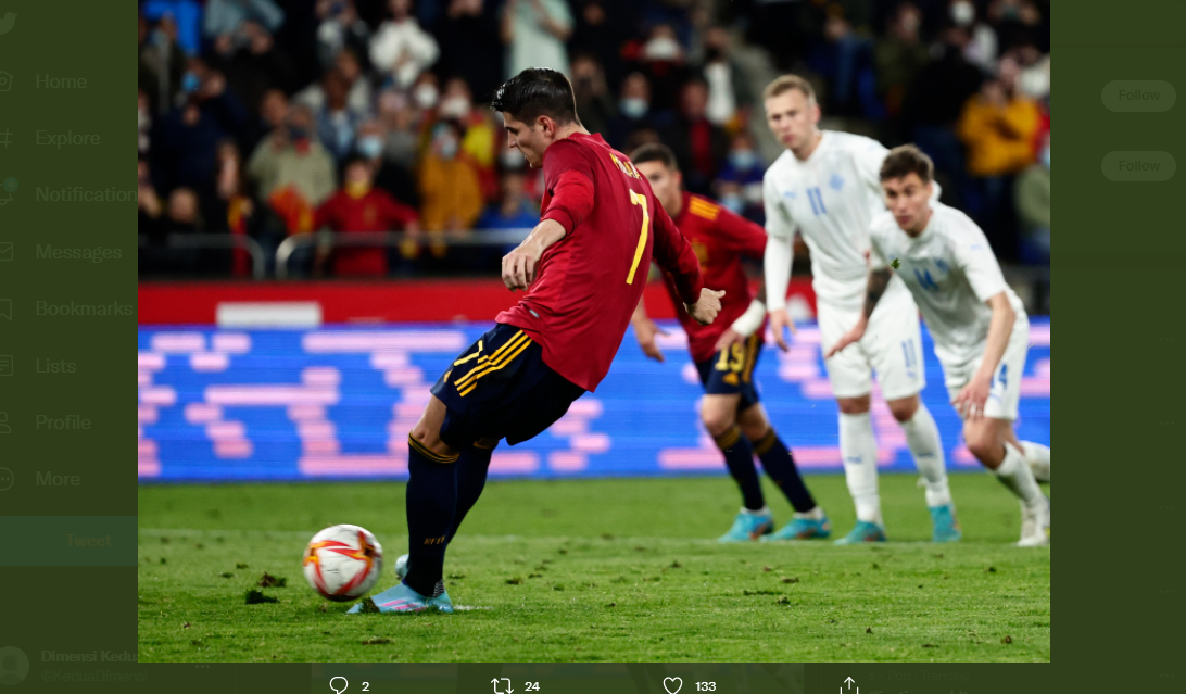 Alvaro Morata mencetak gol lewat penalti di laga Spanyol vs Islandia, Rabu (30/3/2022) dini hari WIB.