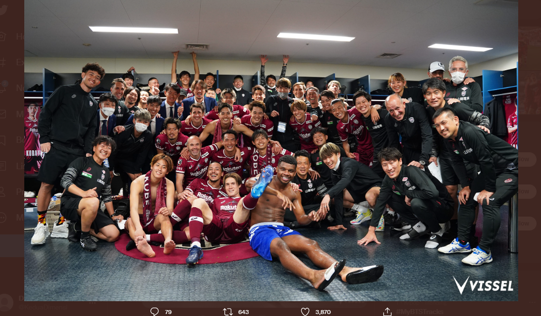 Vissel Kobe merayakan kemenangan pertamanya di Meiji Yasuda J1 League 2022, saat melawan Sagan Tosu (14/5/2022).