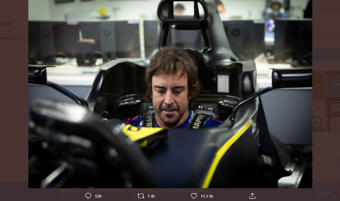 Fernando Alonso siap melakukan tes perdana bersama Tim Renault dengan sasis RS20 di Sirkuit Barcelona, Spanyol, Selasa (13/10/2020) siang. Tampak Alonso saat mempelajari sejumlah peranti teknis di kokpit Renault RS20.