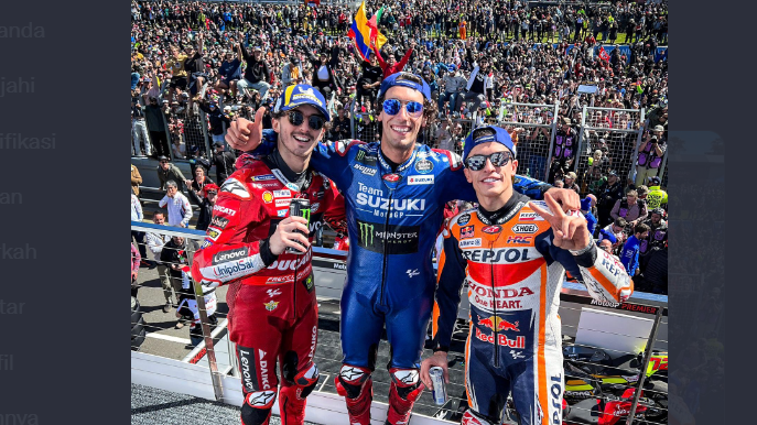 Para peraih podium MotoGP Australia 2022 (dari kiri ke kanan): Francesco Bagnaia, Alex Rins, dan Marc Marquez.