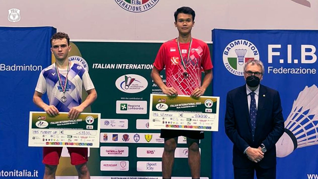 Tunggal putra muda Indonesia, Christian Adinata, sukses menjuarai ajang Italian International 2022 usai mengalahkan Magnus Johannesen (Denmark) pada partai final yang digelar Minggu (5/6/2022).