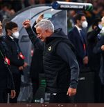 VIDEO: Jose Mourinho Emosional Usai Loloskan AS Roma ke Final Liga Konferensi Eropa