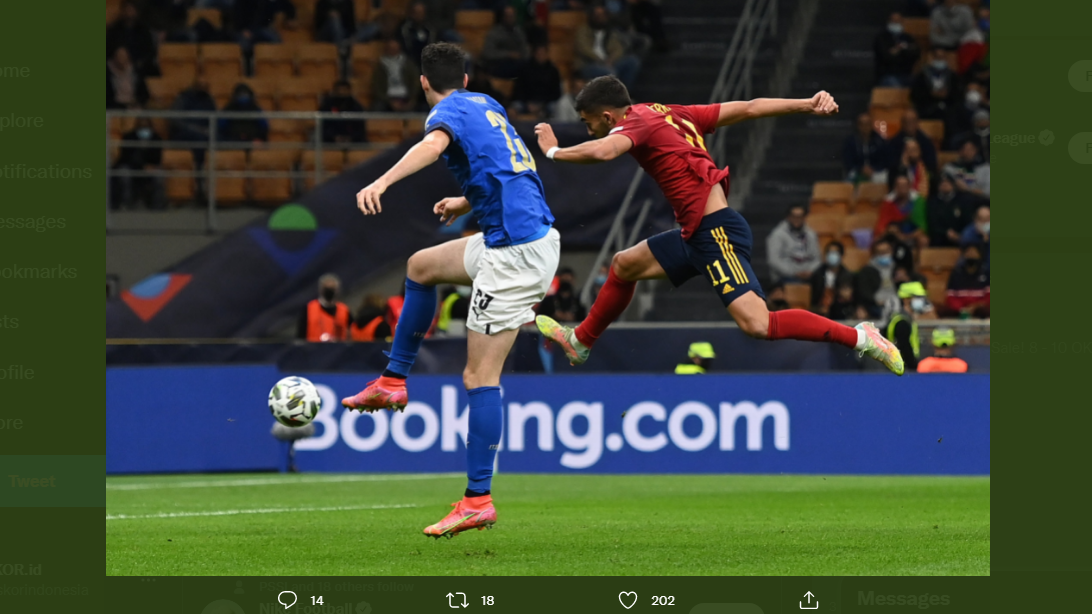 Pemain timnas Spanyol, Ferran Torres, saat cetak gol lawan Italia di semifinal UEFA Nations League.