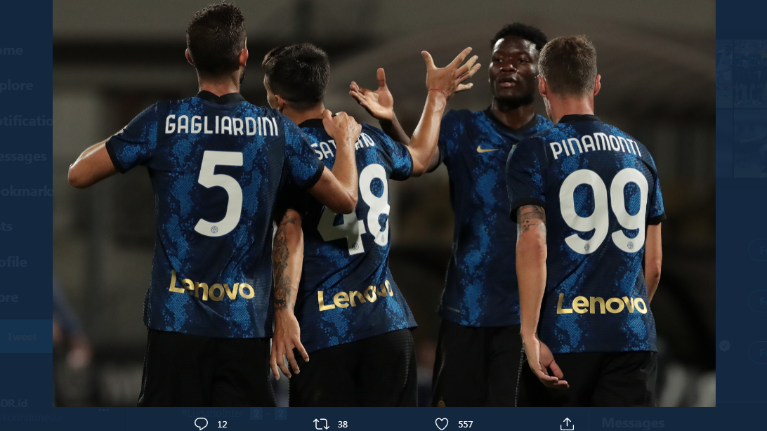 Para pemain Inter Milan merayakan gol ke gawang Lugano di pramusim.