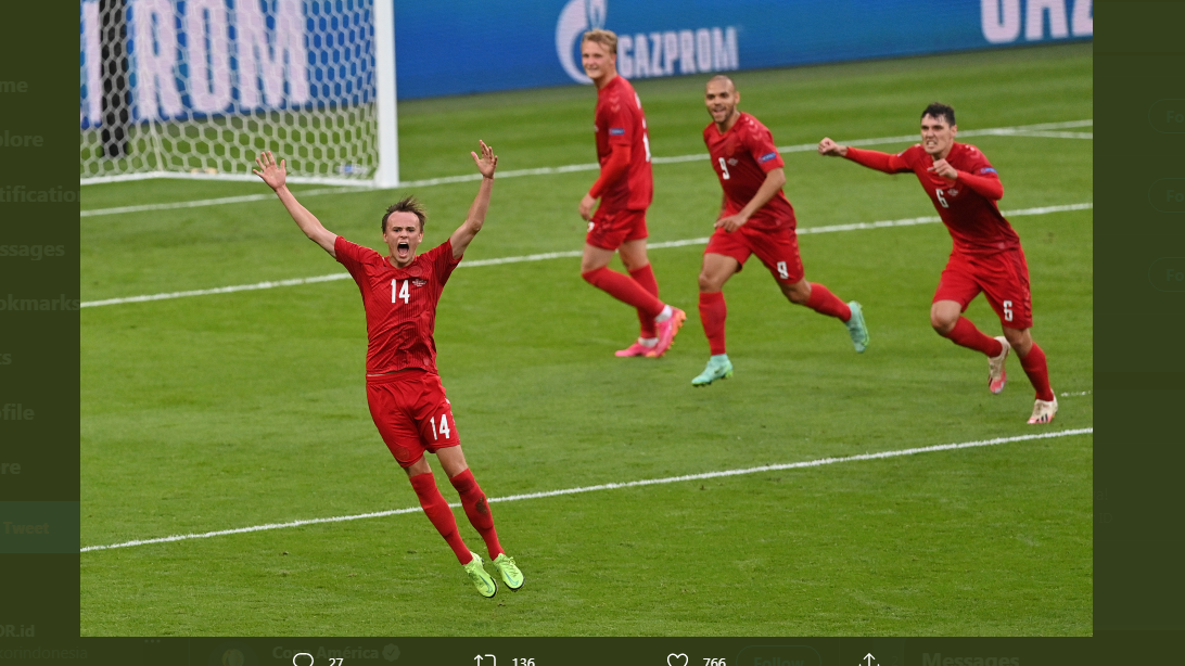Para pemain Denmark merayakan gol Mikkel Damsgaard ke gawang Inggris di semifinal Piala Eropa 2020.