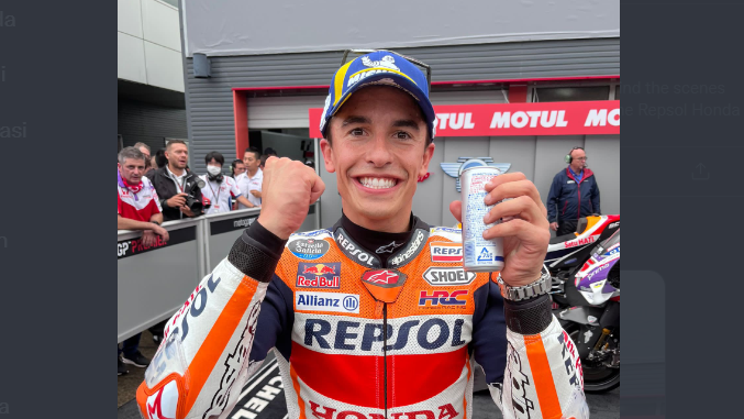 Marc Marquez meluapkan kegembiraannya usai mengunci pole position MotoGP Jepang 2022.