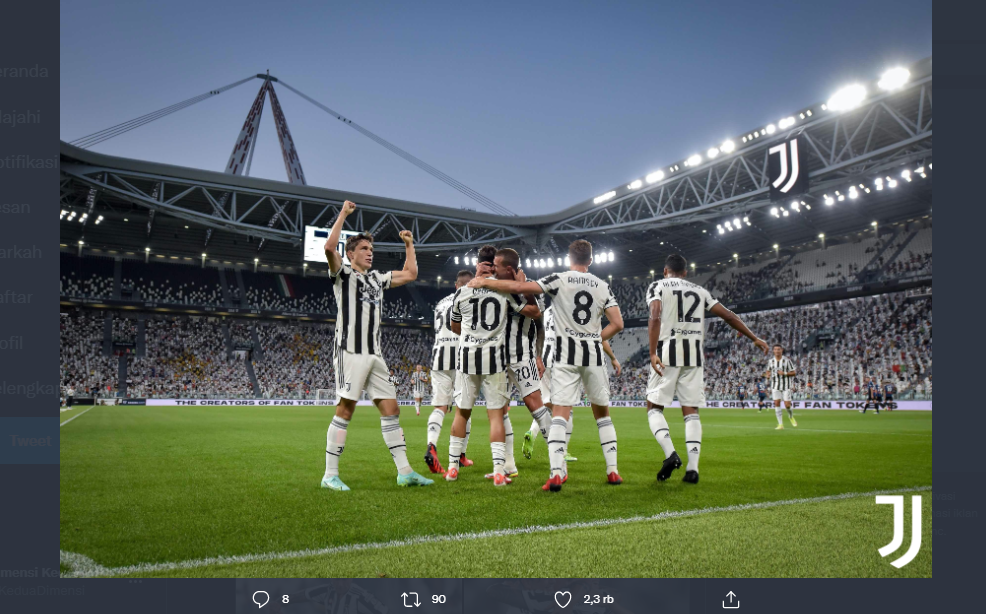 Para pemain Juventus merayakan gol dalam laga persahabatan kontra Atalanta, Minggu (15/8/2021).
