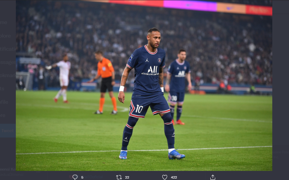 Potret Neymar pada laga PSG vs Olympique Lyon, Senin (20/9/2021).
