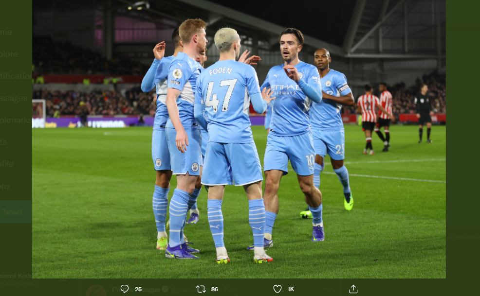 Skuad Manchester City merayakan gol ke gawang Brentford di Liga Inggris, Kamis (30/12/2021) dini hari WIB.