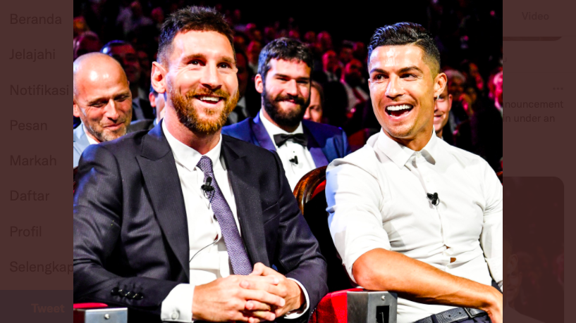Lionel Messi (kiri) dan Cristiano Ronaldo. Lionel Messi merupakan salah satu pesepak bola yang menumbuhkan brewok.