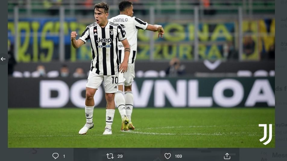 Penyerang Juventus, Paulo Dybala, saat merayakan gol lawan Inter Milan, Senin (25/10/2021) dini hari WIB.