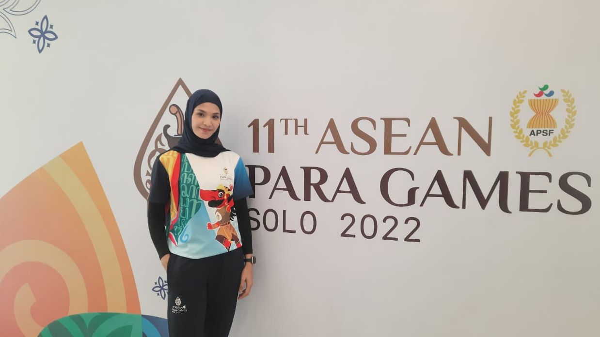 Atlet voli nasional, Shindy Sasgia, turut terlibat dalam gelaran ASEAN Para Games 2022 sebagai volunteer khusus cabor para bulu tangkis yang digelar di Edutorium K.H. Ahmad Dahlan yang digelar pada 31 Juli hingga 6 Agustus 2022.