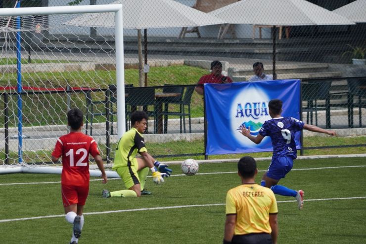 TopSkor Cup Nasional U-16: Gagalkan Dua Tembakan Penalti ASIOP, Bima Aidil Antarkan TSI Jakarta ke Semifinal