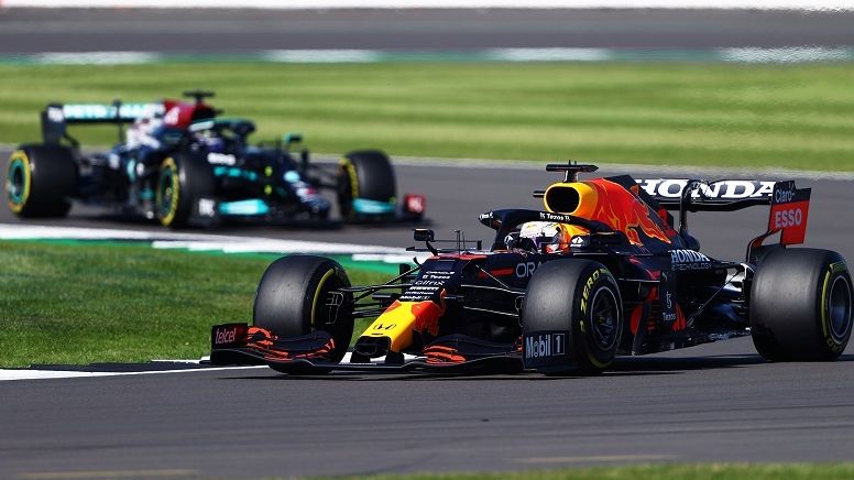 Max Verstappen saat melakoni sesi sprint qualifying F1 GP Inggris 2021 yang digelar di Sirkuit Silverstone pada Sabtu (17/7/2021).