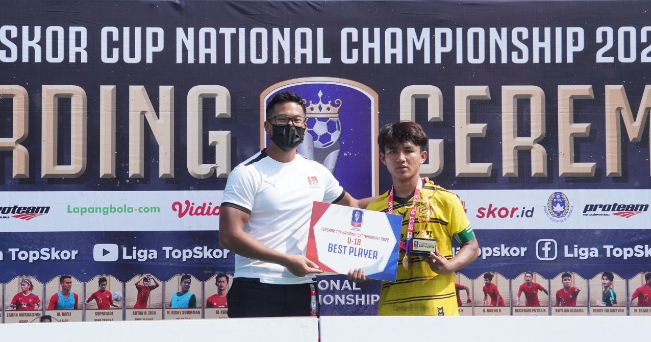 Bevan Rulif, kapten Diklat ISA menyabet gelar pemain terbaik TopSkor Cup Nasional U-18 2022