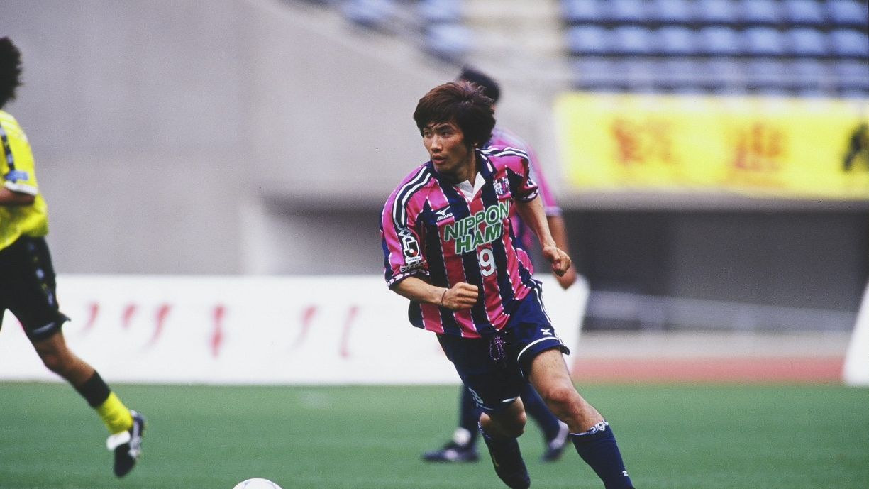 Mantan pemain timnas Jepang, Akinori Nishizawa, saat membela Cerezo Osaka di J.League.