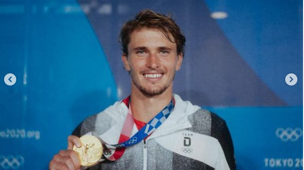 Alexander Zverev, petenis Jerman, berhasil meraih medali emas Olimpiade Tokyo pada Minggu (1/8/2021).