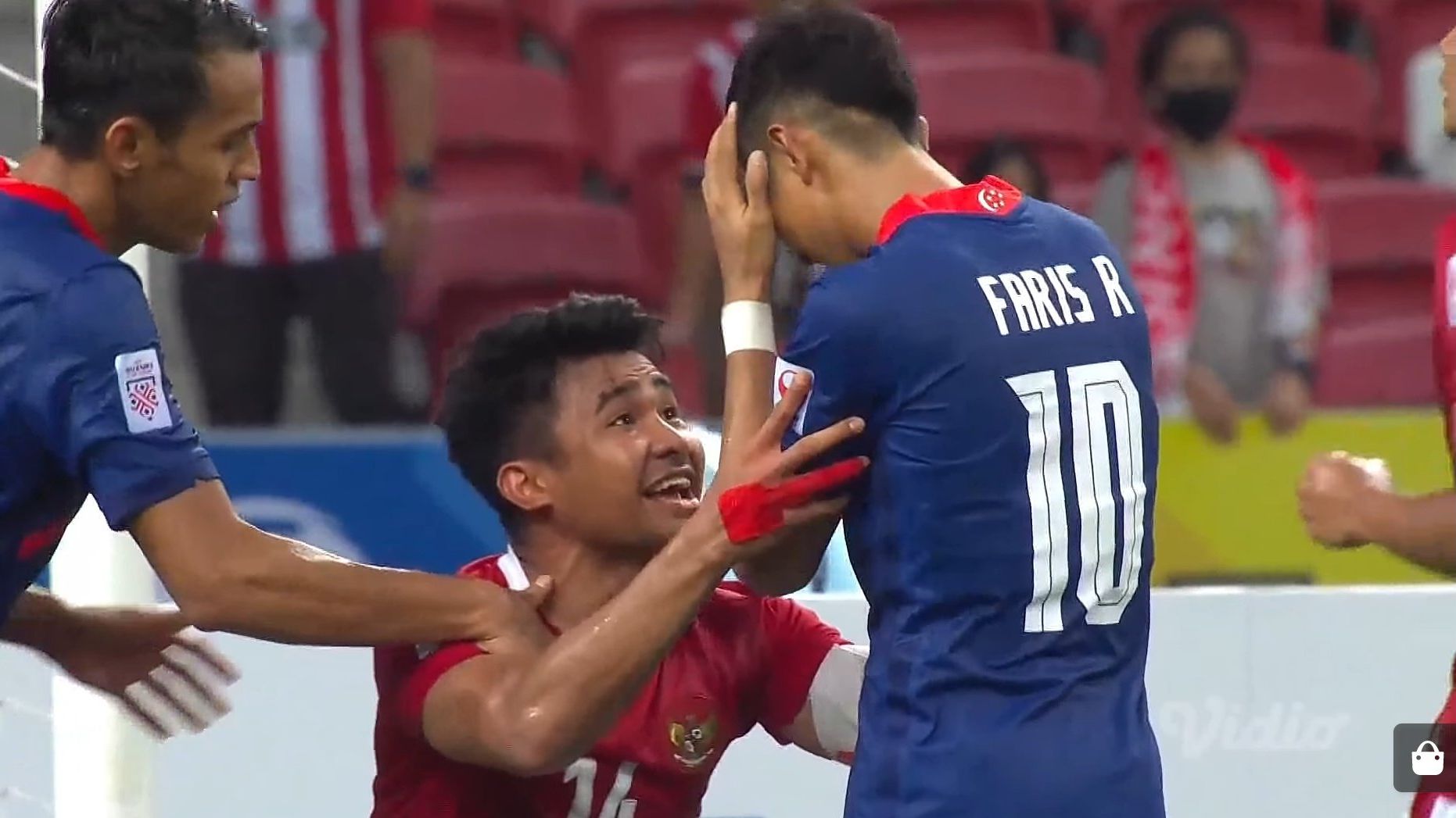 Momen ketika Faris Ramli gagal mengeksekusi penalti pada laga Indonesia vs Singapura di semifinal Piala AFF 2020.