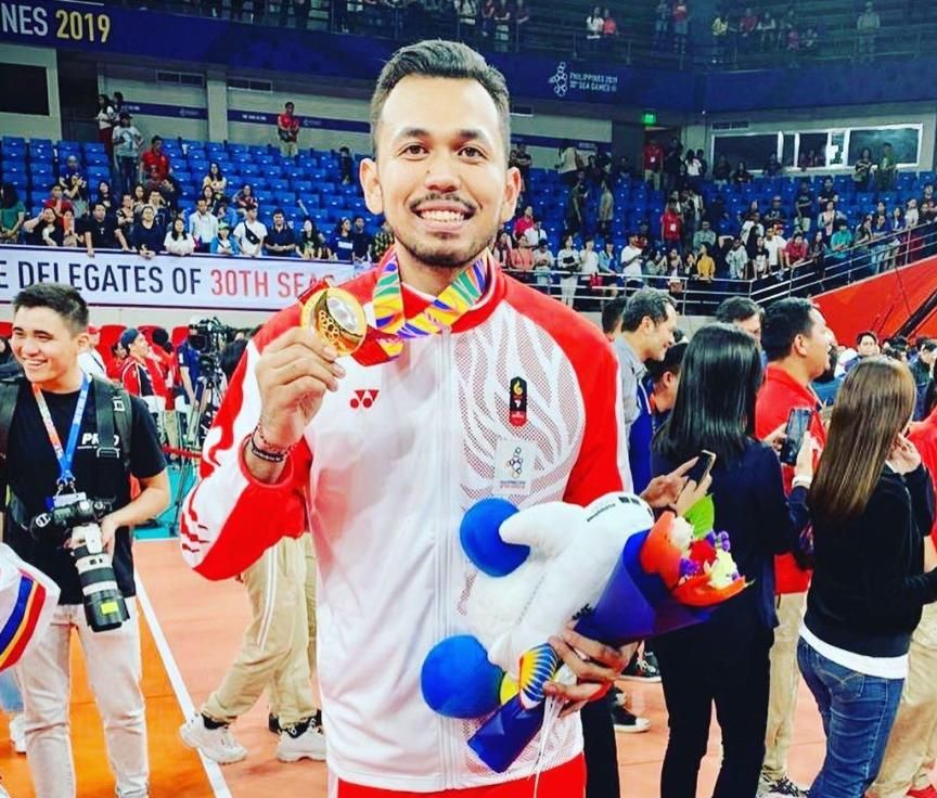 I Putu Randu usai pengalungan medali emas SEA Games 2019 di Philsports Arena, Filipina, 10 Desember 2019.