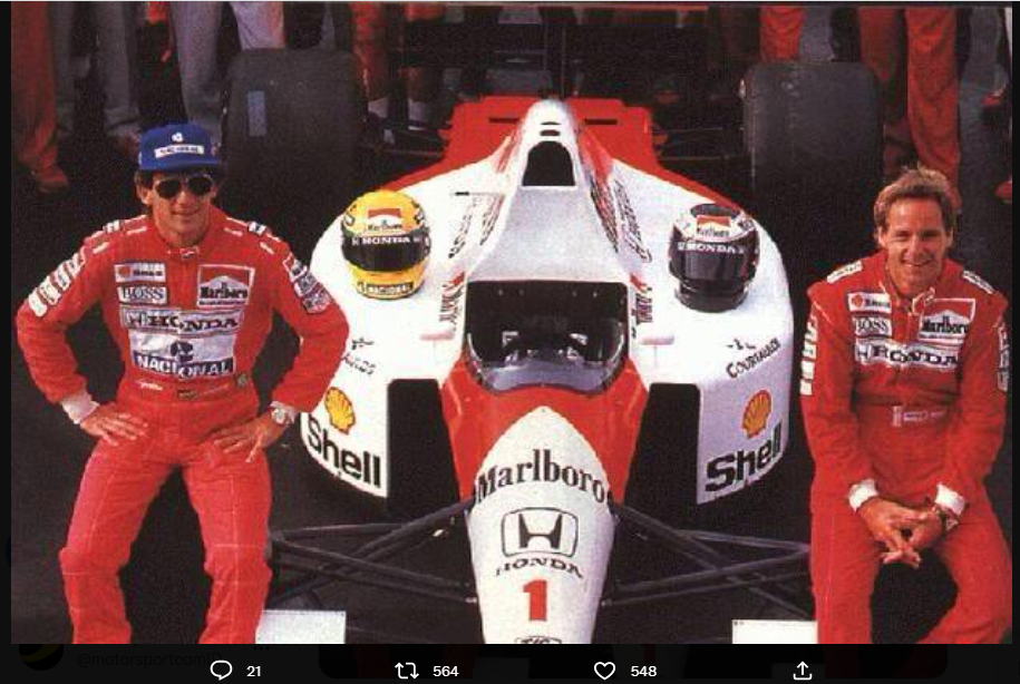 Duet pembalap Tim McLaren F1 Ayrton Senna (kiri) dan Gerhard Berger saat finis 1-2 pada GP San Marino di Sirkuit Imola pada 1991. Saat itu, keduanya terus berada di posisi terdepan sejak start sampai finis. 