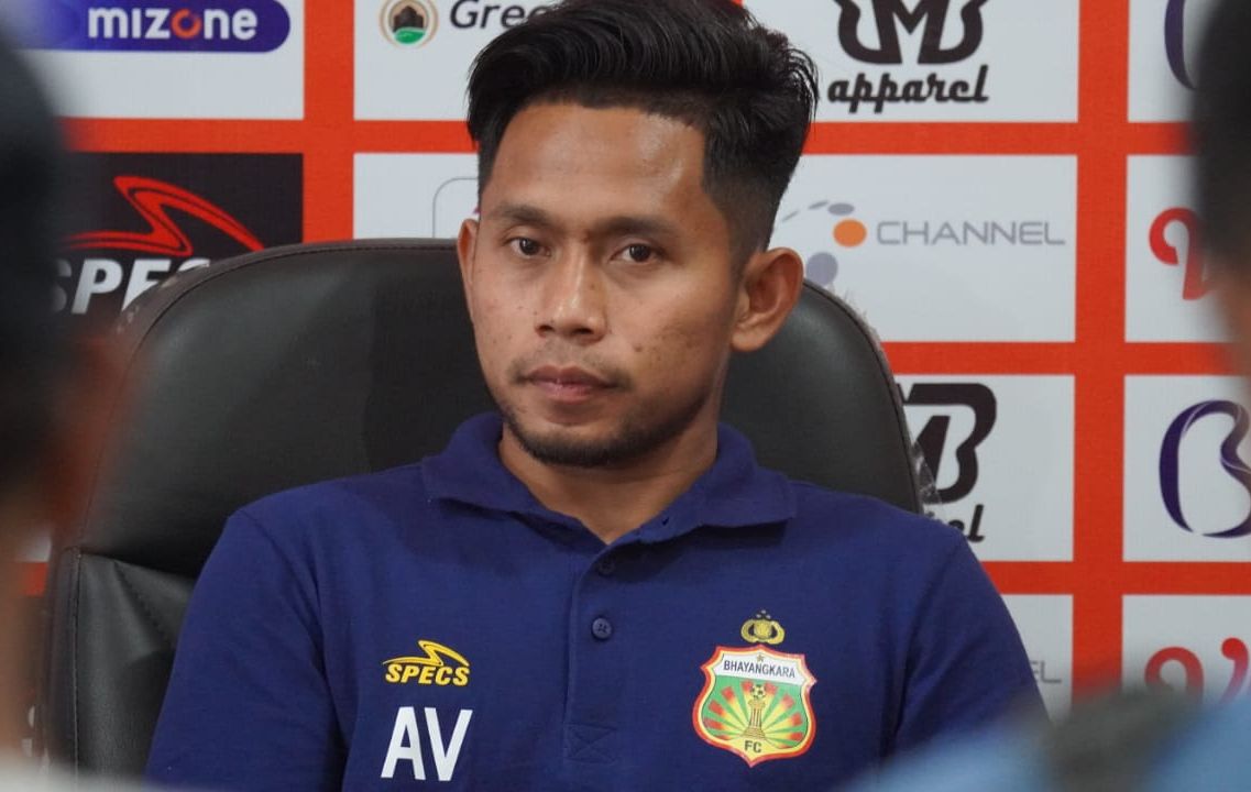 Penyerang sayap Bhayangkara FC, Andik Vermansah, saat mengikuti sesi pers menjelang pertandingan Persik vs Bhayangkara FC, di Keduii pada 5 Maret 2020. 
