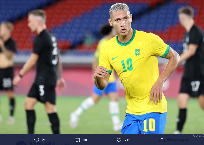 Penyerang Brasil, Richarlison mencetak hattrick saat menghadapi Jerman di laga Grup D Olimpiade Tokyo 2020, Kamis (22/7/2021).