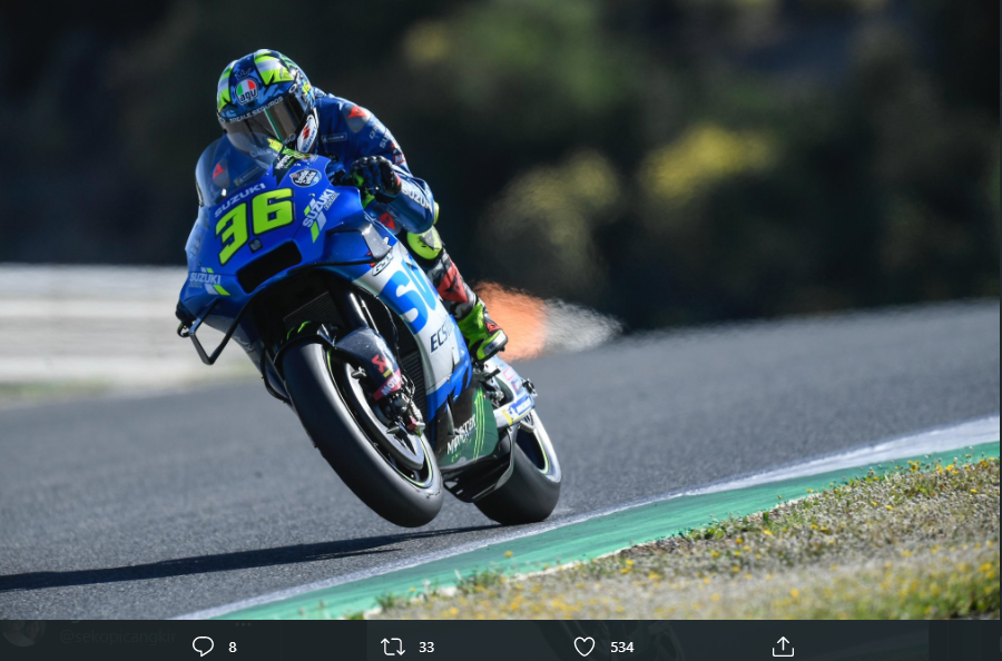 Pembalap Suzuki Ecstar, Joan Mir, saat beraksi di Sirkuit Jerez dalam rangkaian MotoGP Spanyol 2021.