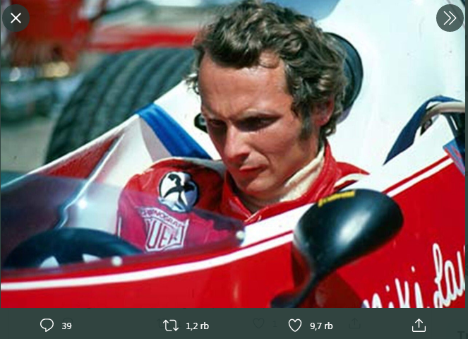 Niki Lauda layak masuk daftar legenda F1 bila melihat performa impresifnya selama dua periode turun. Lauda wafat pada Mei 2019 lalu.