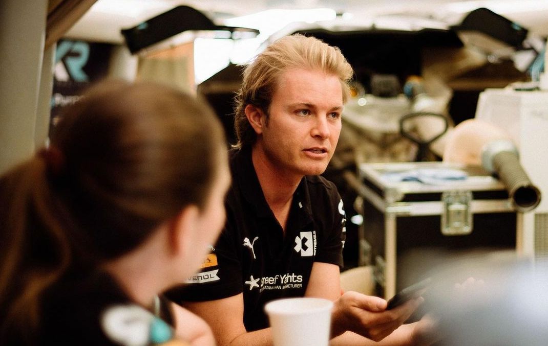 Mantan Juara dunia F1 2016, Nico Rosberg saat bersama tim Rosberg X Racing.