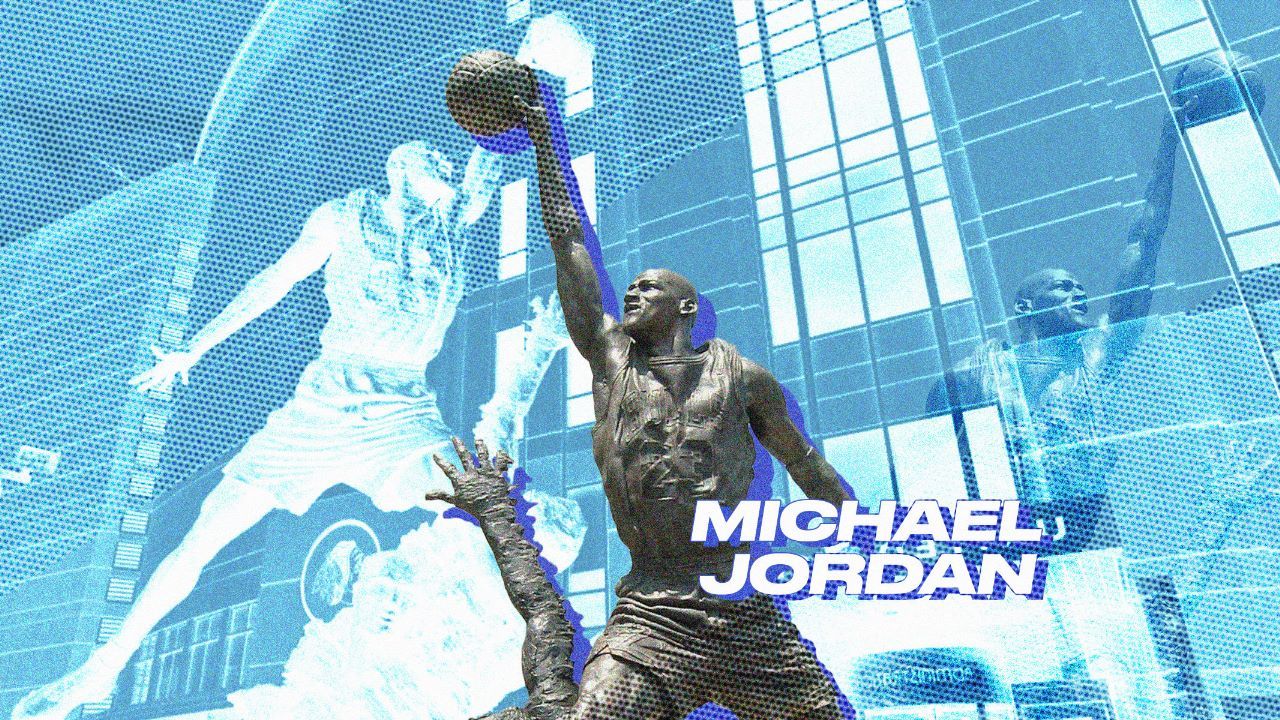 Patung Michael Jordan penghormatan dari Chicago Bulls. Hendy AS/Skor.id