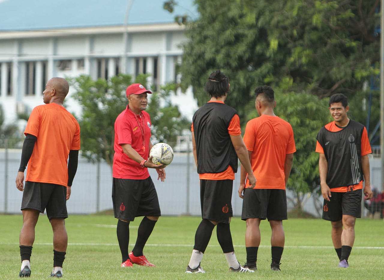 Asisten Pelatih Persija Awasi Anak Kandungnya yang Ikut TC Timnas U-19
