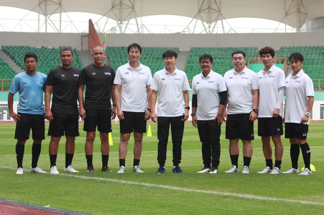 Ditinggal 3 Asisten Pelatih Korea Selatan, Kini Tersisa 4 Staf Pelatih Timnas Indonesia