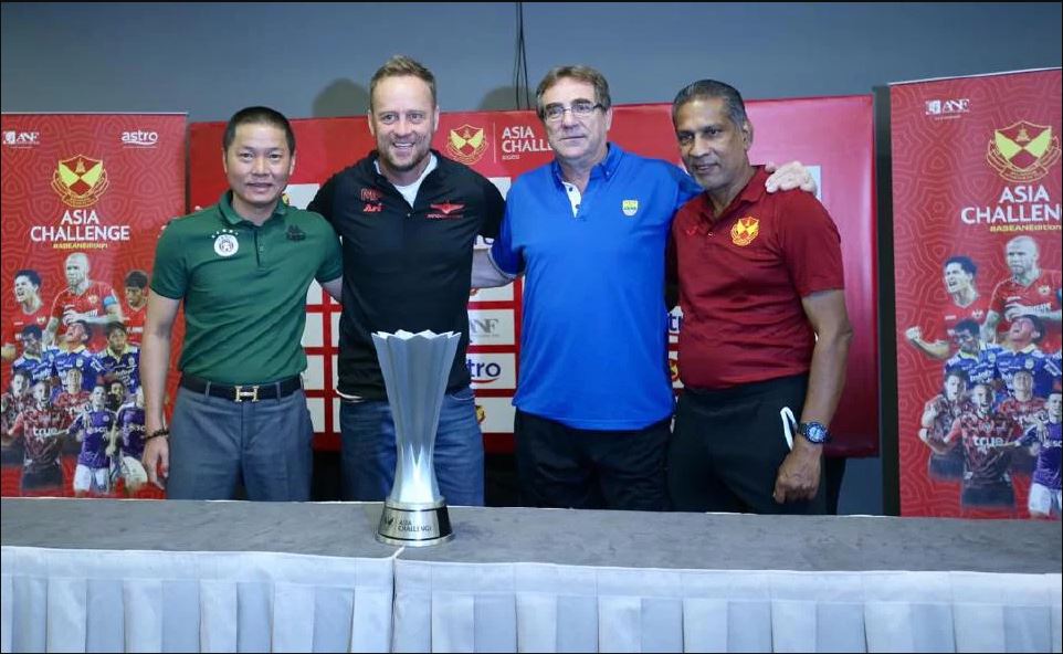 Selangor FA Vs Persib Bandung - Ajang Reuni Dua Pelatih yang Berkawan