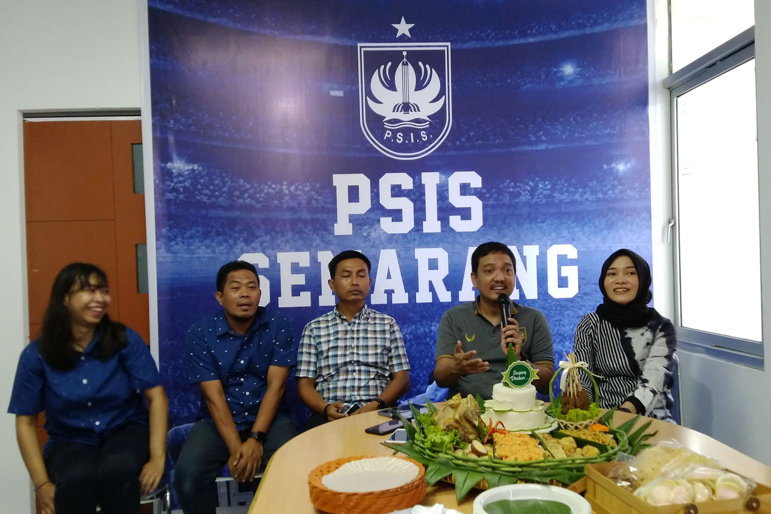 Petinggi PSIS Semarang Gelontorkan Uang Pribadi untuk Operasional Tim