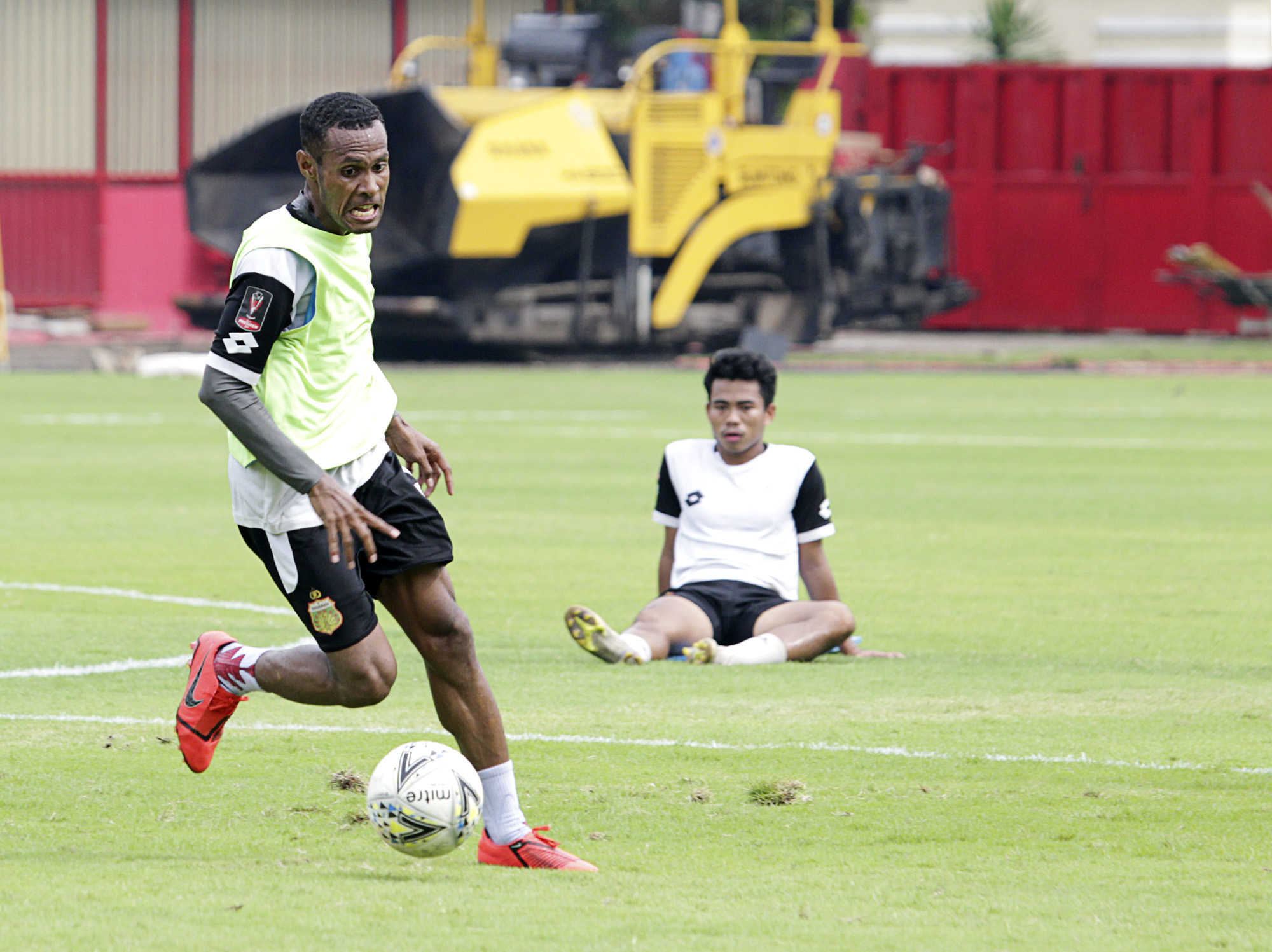 Ruben Sanadi Optimistis Rebut Tempat Utama di Skuad Bhayangkara FC