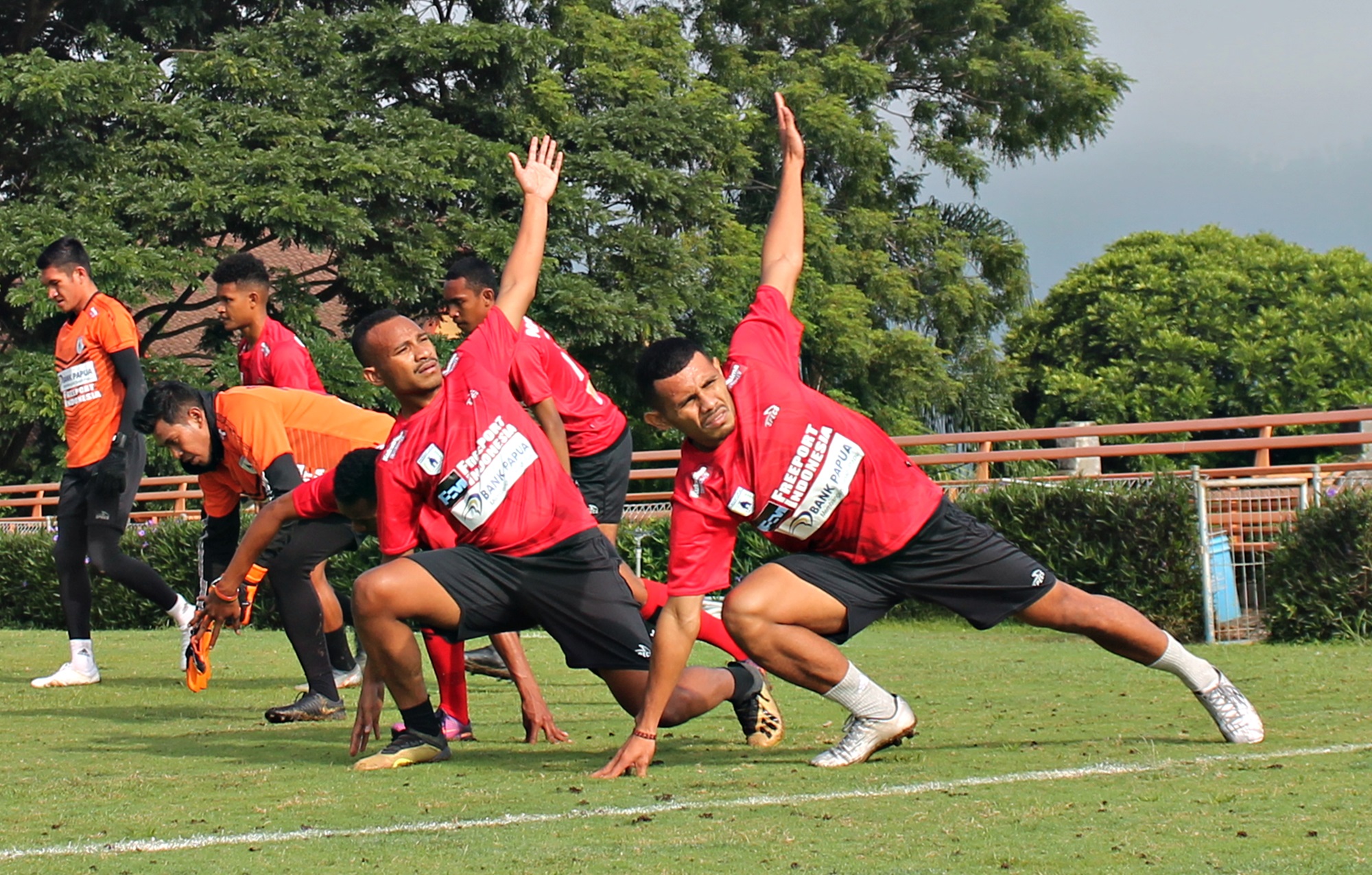 Persipura Jayapura Resmi Jamu PSIS Semarang di Stadion Klabat