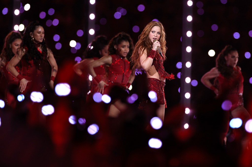 JLo dan Shakira Semarakkan Kembali Rating Halftime Show Super Bowl