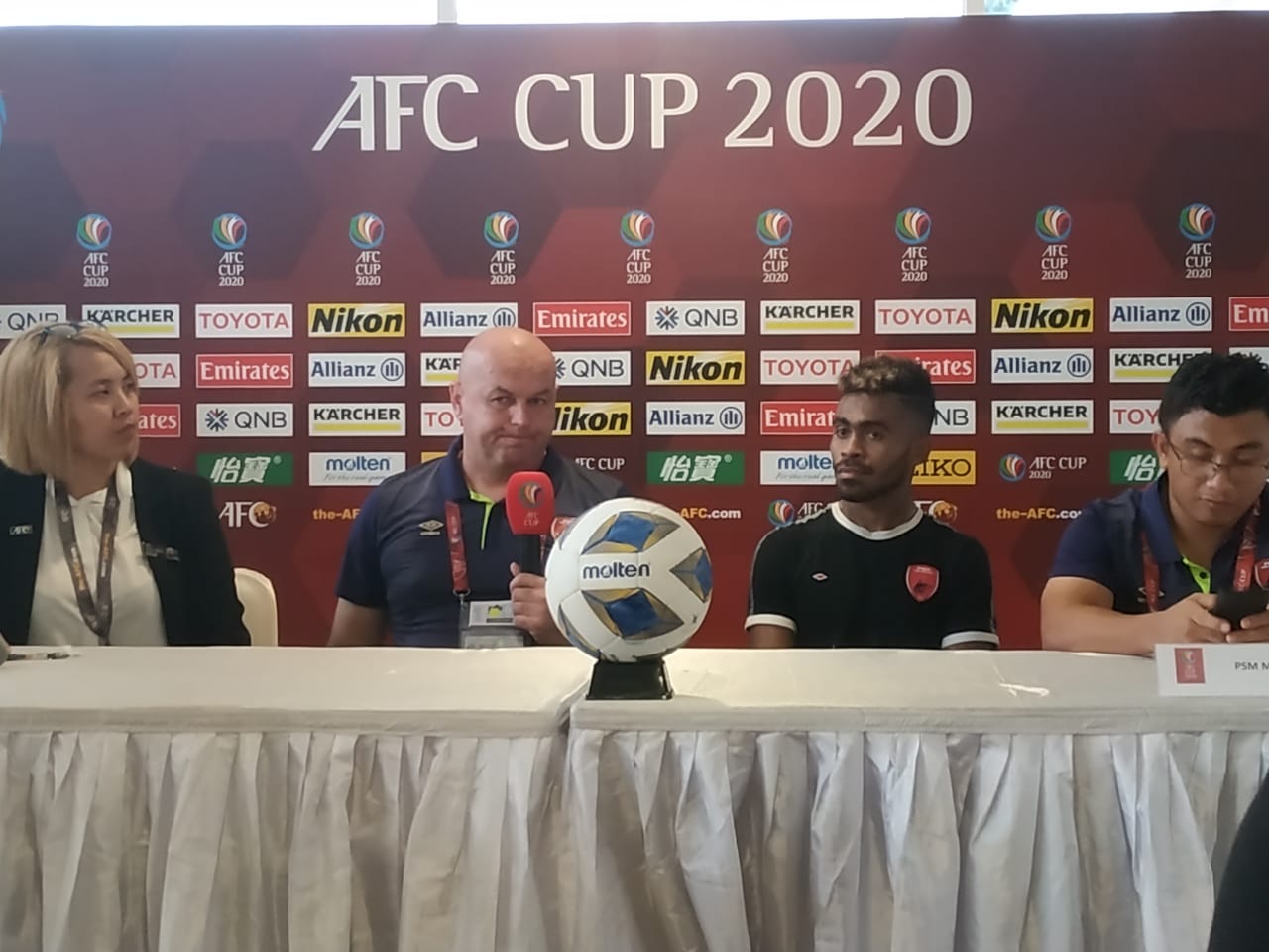 Piala AFC 2020 - PSM Makassar Menang, Bojan Hodak Kurang Senang