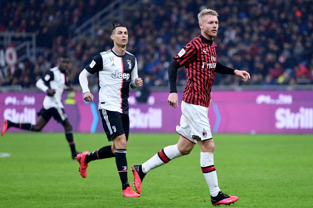 Simon Kjaer Sebut Laga AC Milan vs Genoa Aneh