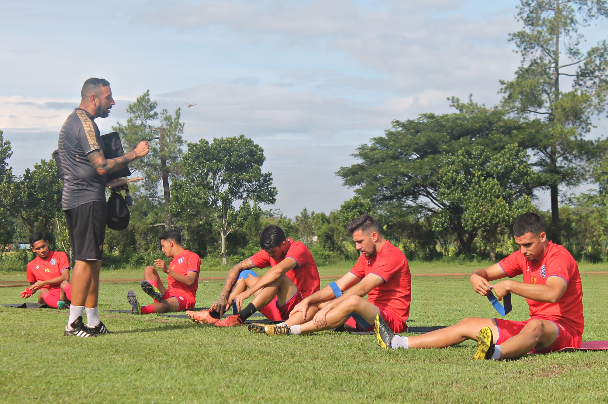 Latihan Online Arema FC Berjalan dengan Lancar