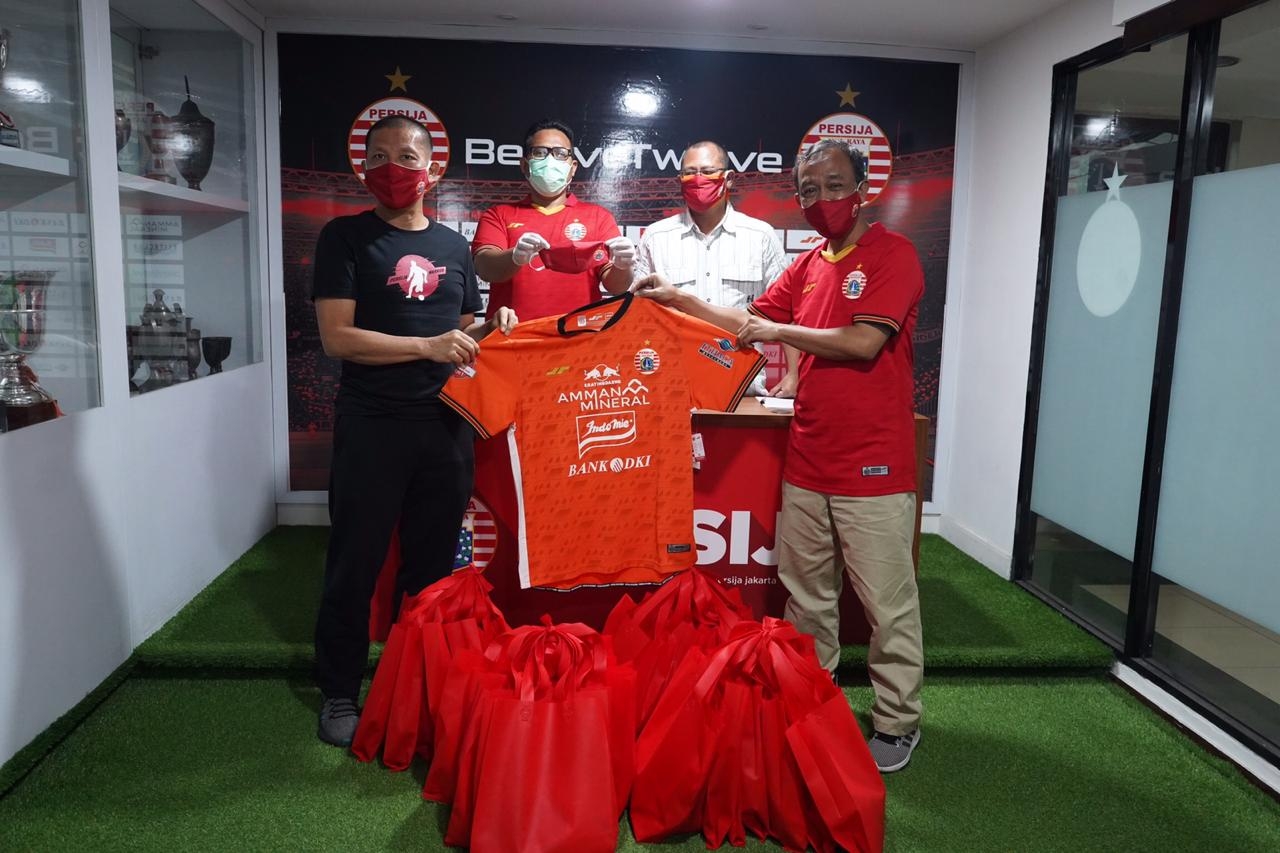 Persija Jakarta Salurkan Donasi Tahap Pertama kepada Para Legenda Klubnya