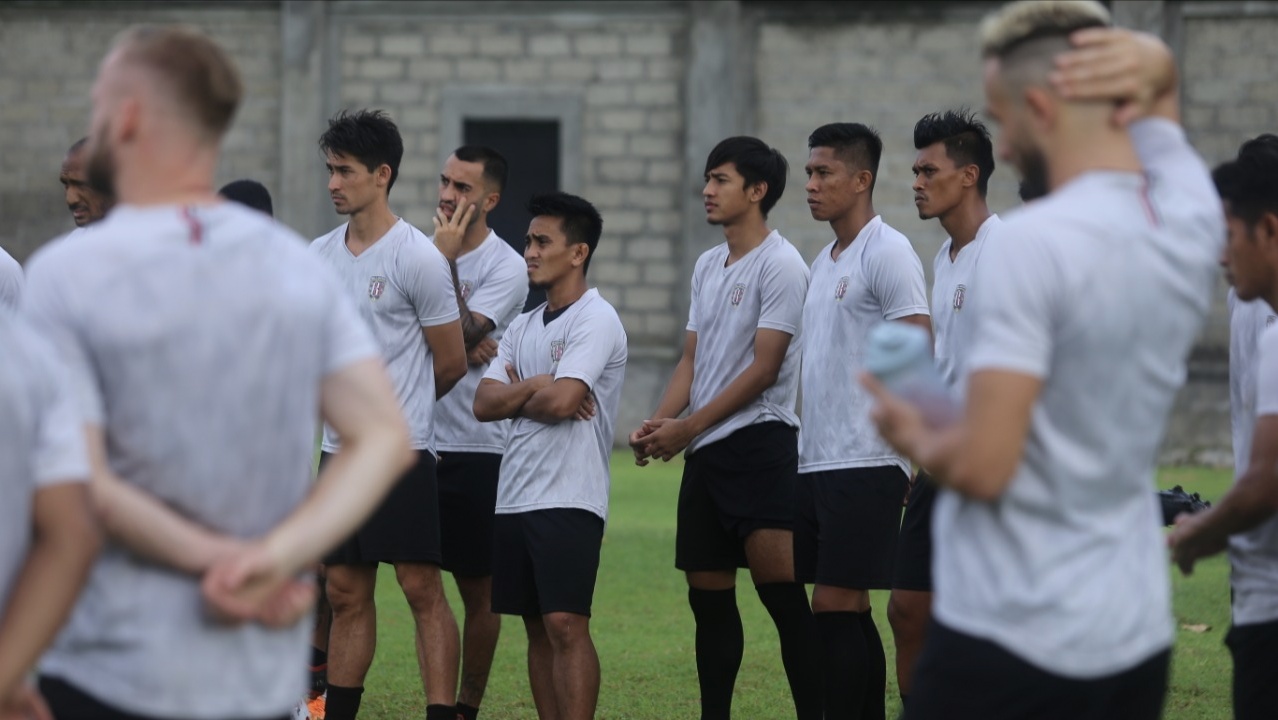 Leonard Tupamahu Berharap Bali United Segera Menggelar Latihan
