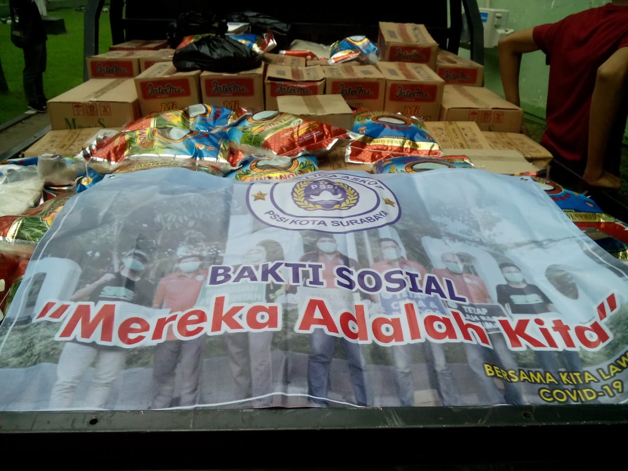 Askot PSSI Surabaya Bantu Sembako untuk Pelatih SSB