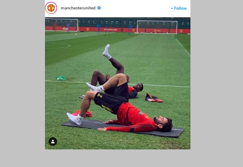 Legenda Manchester United Nantikan Duet Paul Pogba dan Bruno Fernandes