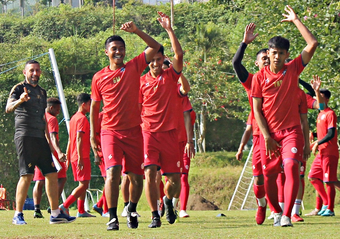Jajaran Pelatih Arema FC Rancang Persiapan Liga 1 2020 dari Nol Lagi