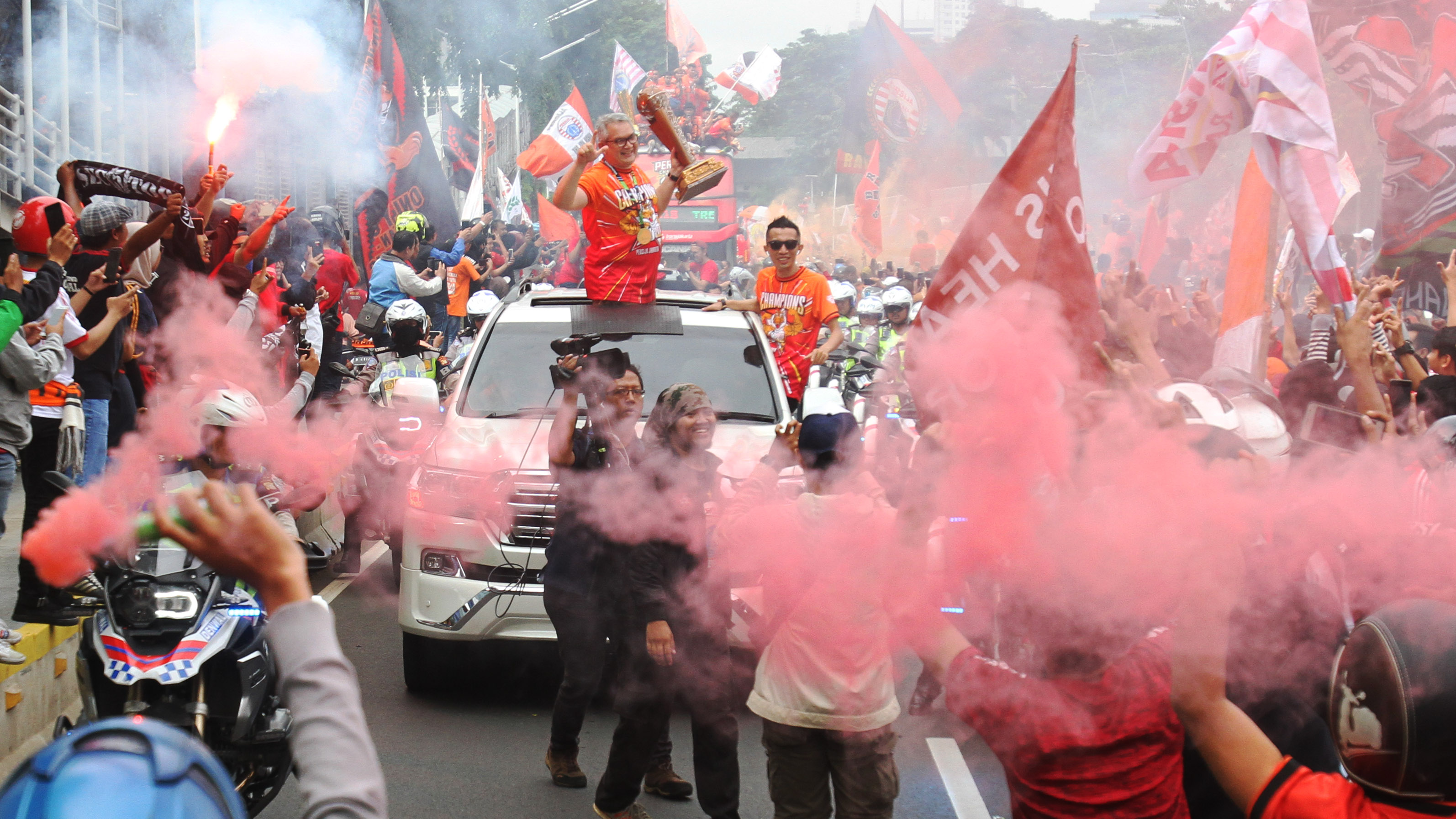 Pilkada Serentak dan Momen Persija Akhiri Penantian 17 Tahun