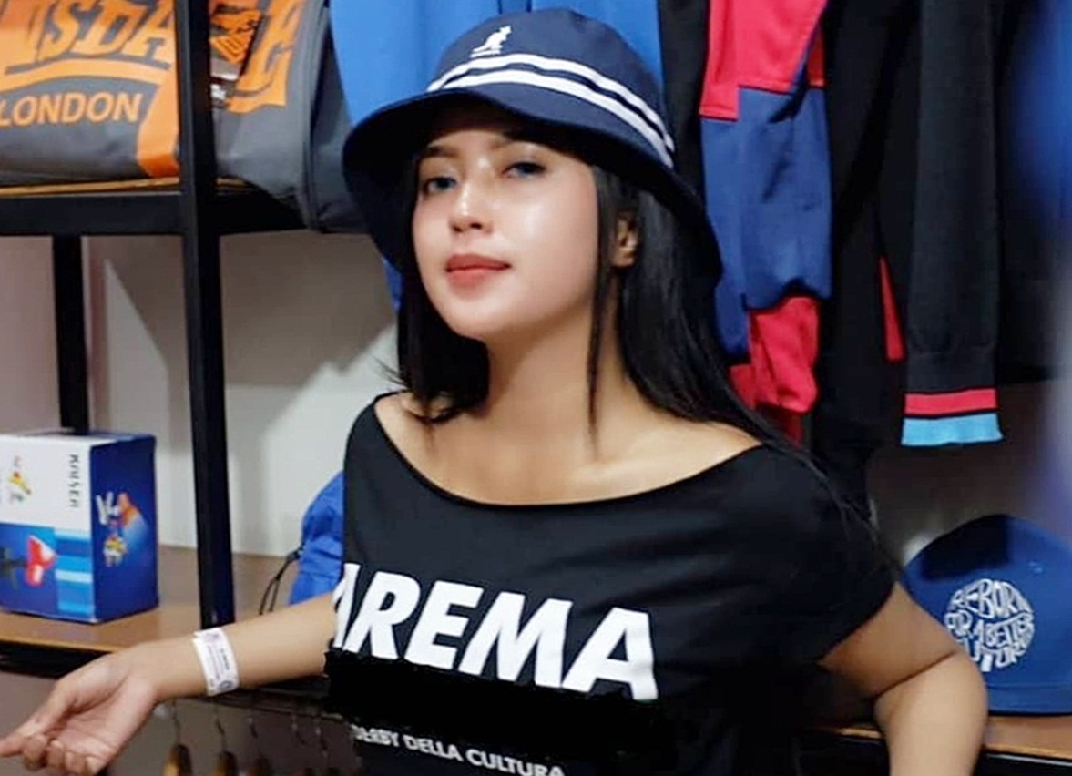 Amelia Pramudianti: Mendukung Arema FC Itu Harga Mati