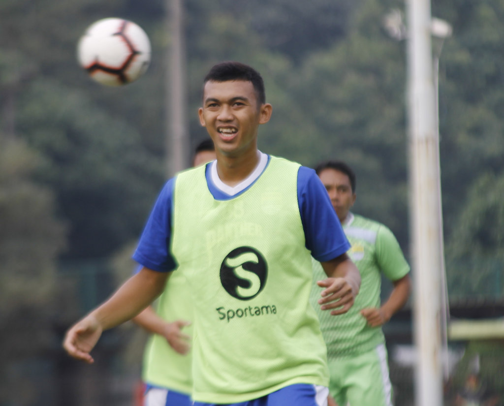 Gelandang Persib Bandung Nikmati Latihan Mandiri di Masa PPKM Darurat