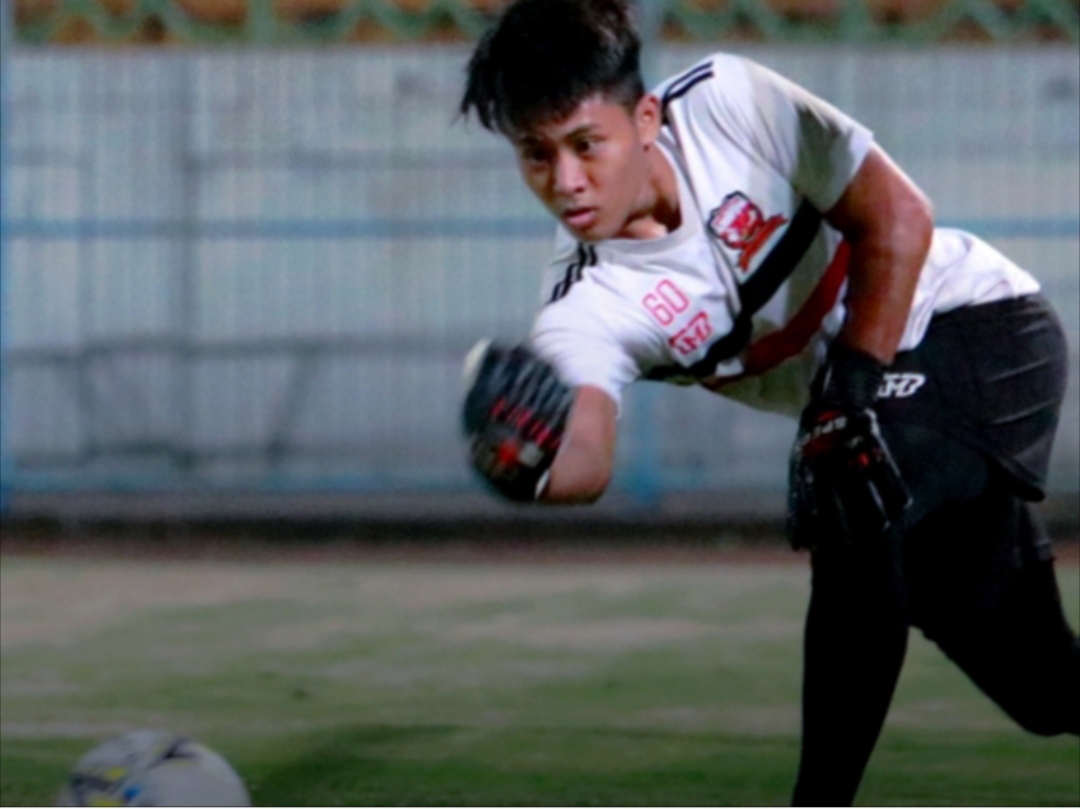 Kiper Muda Madura United Ingin Mencuri Ilmu Pemain Timnas Indonesia