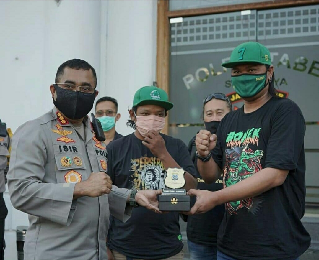 Gerakan Tri Wani Bonek untuk ''Hijaukan'' Surabaya dari Covid-19